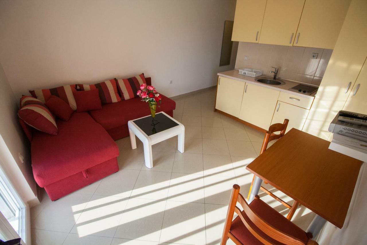 Apartments Knezovic Градац Екстериор снимка